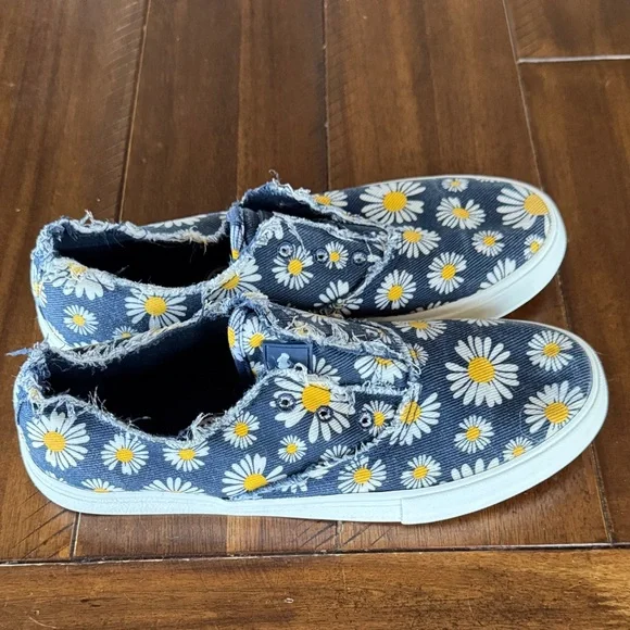 Rocket Dog Floral Denim Women Sneakers - Picture 5 of 8